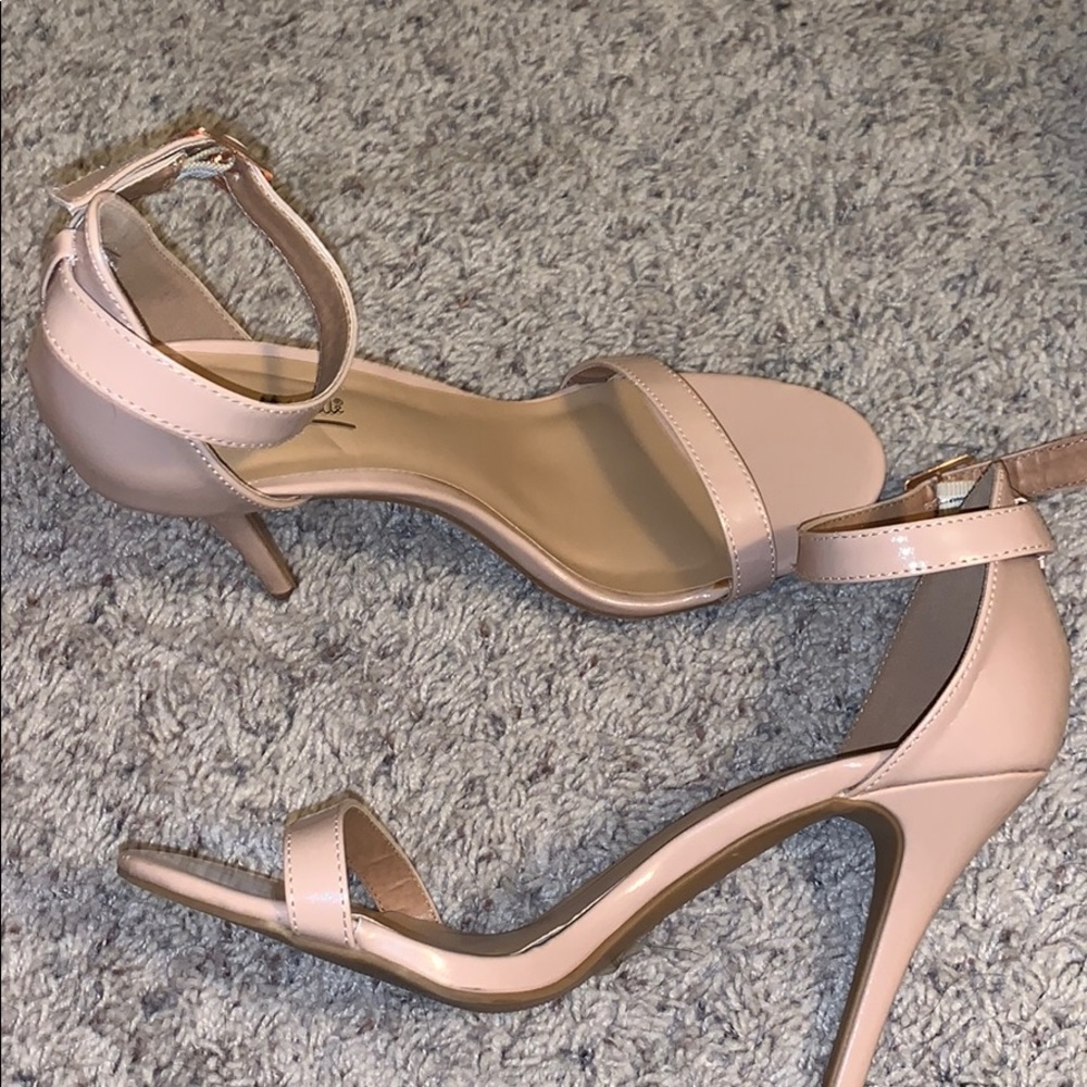 Pink nude heels